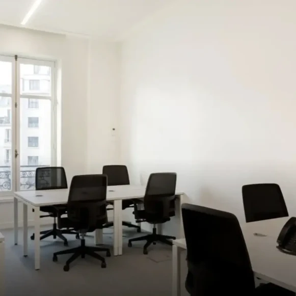 Bureau privé 700 m² 240 postes Coworking Rue du Louvre Paris 75001 - photo 1