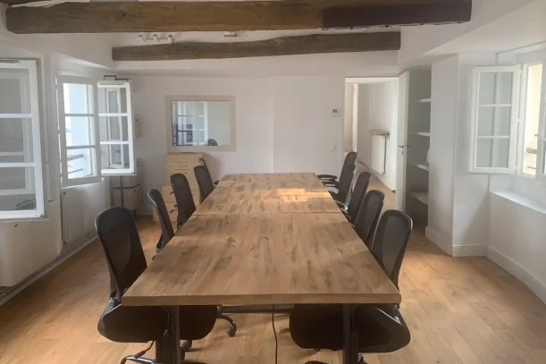 Bureau privé - 75003 - 12 postes - 4500€
