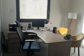 Bureau privé - 69006 - 2 postes - 1100€