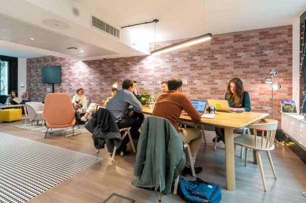 Bureau privé - 92200 - 9 postes - 5760€