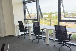 Bureau privé - 01000 - 9 postes - 2620€