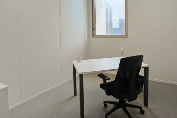 Bureau privé - 33800 - 1 poste - 645€