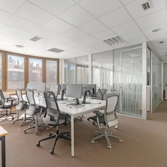 Espace indépendant 170 m² 26 postes Coworking Avenue Philippe Auguste Paris 75011 - photo 8