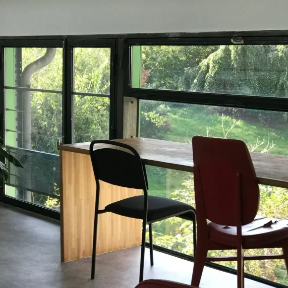 Open Space  2 postes Location bureau Rue Raspail Ivry-sur-Seine 94200 - photo 3