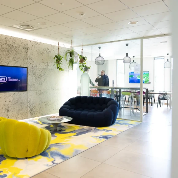 Bureau privé 14 m² 3 postes Location bureau Rue Voie Lactée Saint-Didier-au-Mont-d'Or 69370 - photo 3