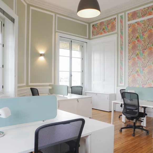 Bureau privé 32 m² 7 postes Coworking Cours du 30 Juillet Bordeaux 33000 - photo 7