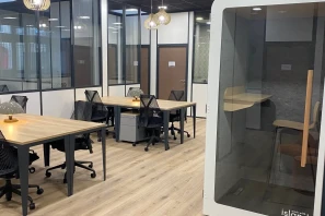 Bureau privé - 33000 - 4 postes - 1228€