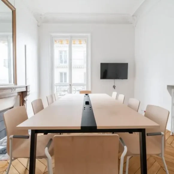 Bureau privé 18 m² 6 postes Location bureau Rue de Liège Paris 75008 - photo 6