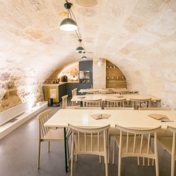 Bureau privé 40 m² 12 postes Location bureau Rue Leyteire Bordeaux 33000 - photo 6