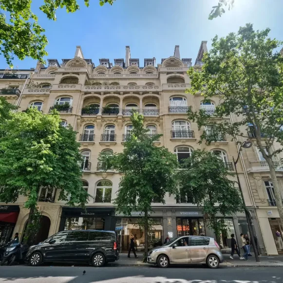 Espace indépendant 350 m² 56 postes Location bureau Avenue Victor Hugo Paris 75016 - photo 6