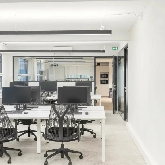 Espace indépendant 160 m² 24 postes Coworking Rue Joseph Sansboeuf Paris 75008 - photo 2