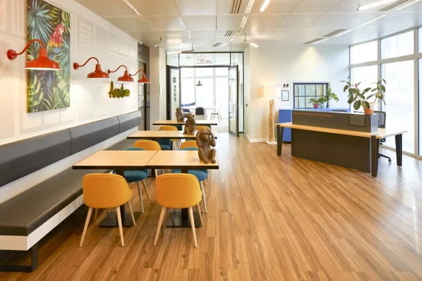 Bureau privé - 92931 - 10 postes - 6000€