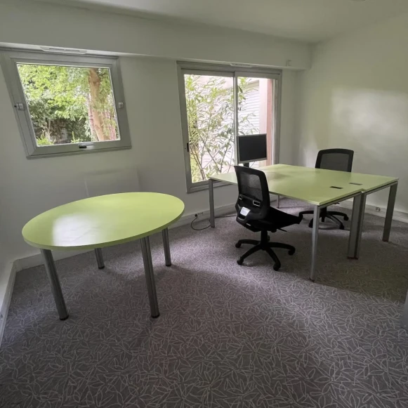 Bureau privé 14 m² 3 postes Location bureau Avenue Pierre Grenier Boulogne-Billancourt 92100 - photo 1