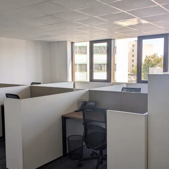 Bureau privé 110 m² 10 postes Location bureau Rue Denis Papin Ivry-sur-Seine 94200 - photo 4