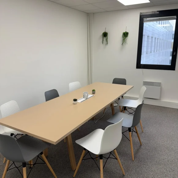 Espace indépendant 95 m² 15 postes Location bureau Avenue Georges Clemenceau Nanterre 92000 - photo 6