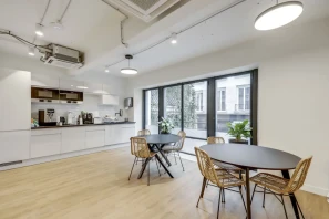 Espace indépendant - 75002 - 74 postes - 60000€