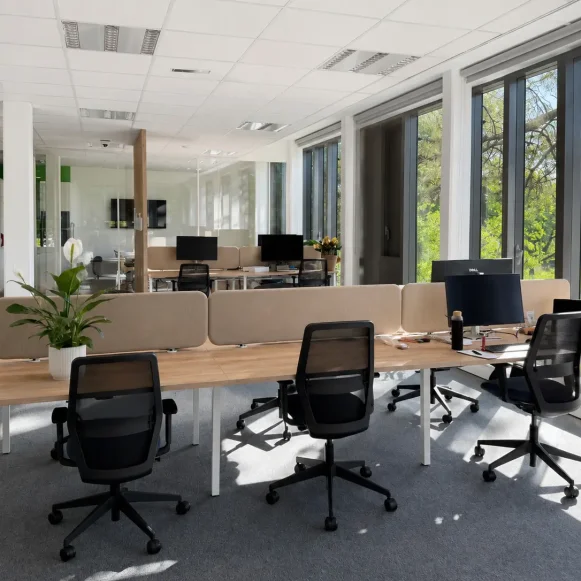 Open Space  16 postes Location bureau Rue Jacques Brel Saint-Herblain 44800 - photo 5