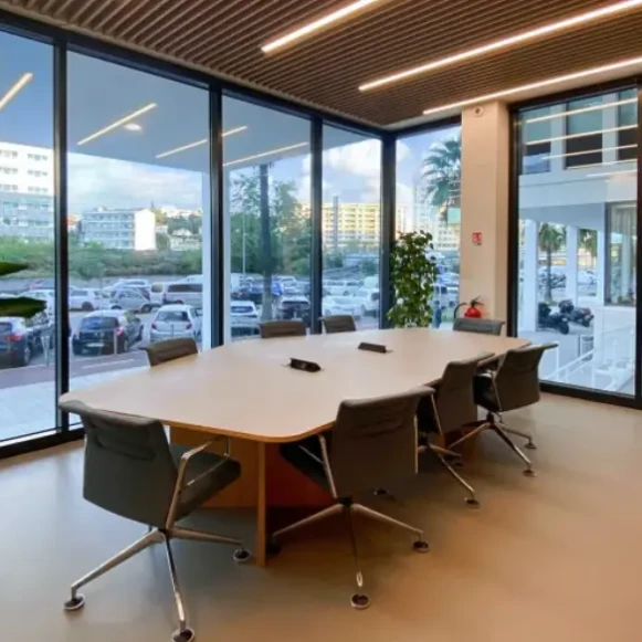 Bureau privé 4 m² 1 poste Coworking Boulevard René Cassin Nice 06200 - photo 1