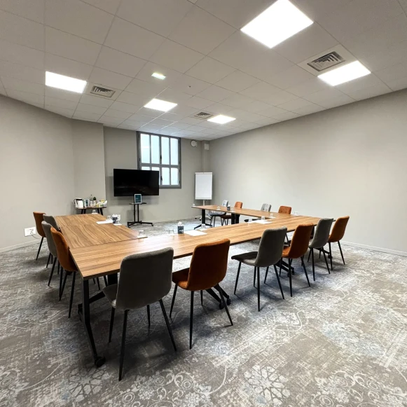 Bureau privé 7 m² 2 postes Coworking Avenue Thiers Nice 06000 - photo 12