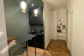 Espace indépendant - 75012 - 10 postes - 3500€