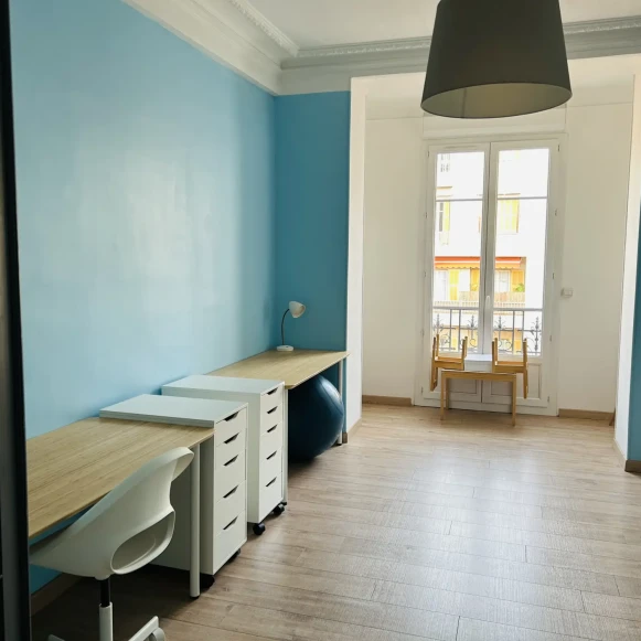 Bureau privé 13 m² 4 postes Location bureau Boulevard Gambetta Nice 06000 - photo 2