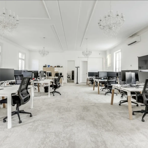 Espace indépendant 350 m² 64 postes Location bureau Rue Bréguet Paris 75011 - photo 1