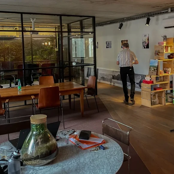 Open Space  8 postes Coworking Avenue de la Marne Montrouge 92120 - photo 4