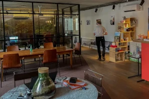 Open Space - 92120 - 8 postes - 250€