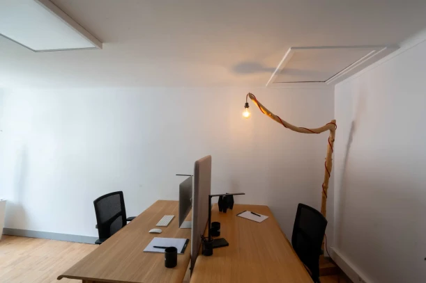 Open Space - 31500 - 4 postes - 290€