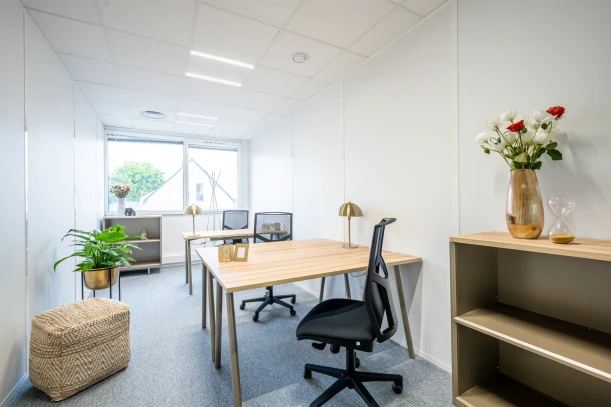Bureau privé - 35170 - 3 postes - 757€