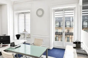 Bureau privé - 75001 - 3 postes - 2200€