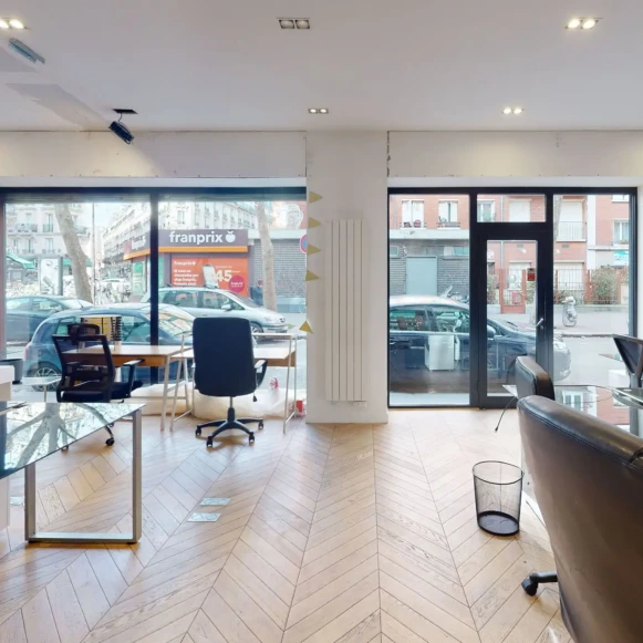 Espace indépendant 103 m² 16 postes Location bureau Rue Auguste Laurent Paris 75011 - photo 1