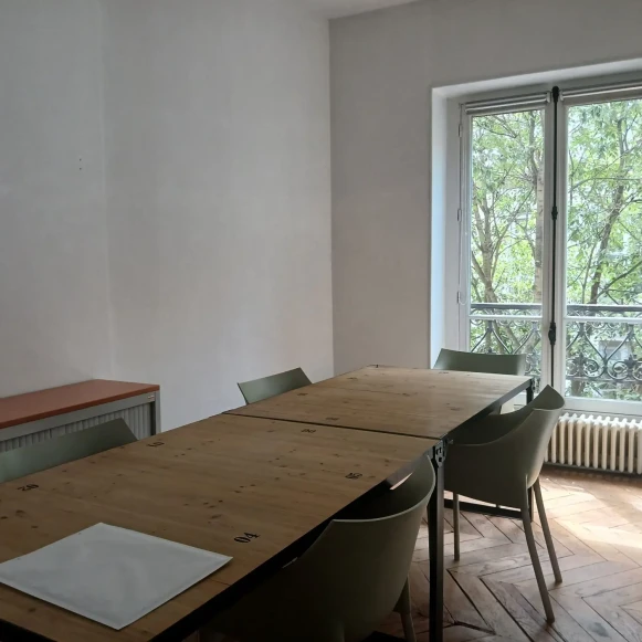 Open Space  6 postes Location bureau Rue Montmartre Paris 75002 - photo 4