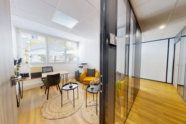 Bureau privé - 34170 - 2 postes - 960€