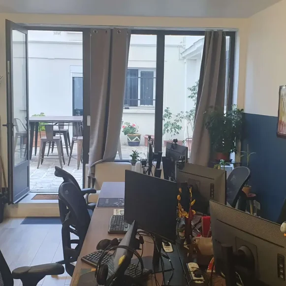 Open Space  1 poste Coworking Rue Saint-Lazare Paris 75009 - photo 4