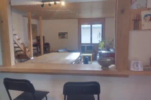 Bureau privé - 73230 - 2 postes - 220€