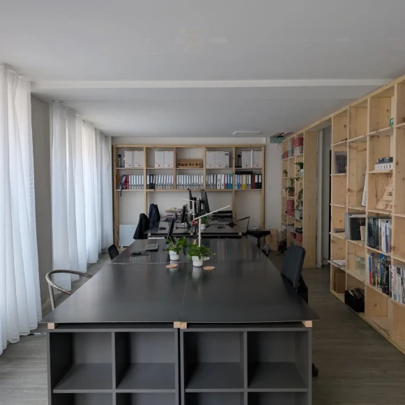 Open Space  4 postes Location bureau Rue du Moulin de la Pointe Paris 75013 - photo 2