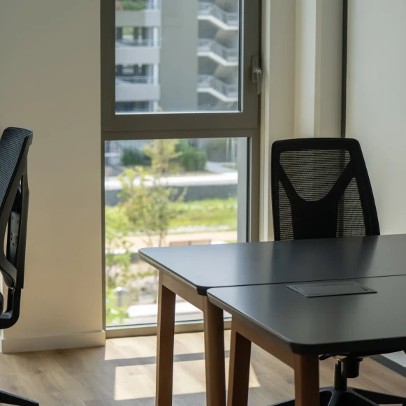 Bureau privé 11 m² 3 postes Coworking Avenue René Cassin Mérignac 33700 - photo 2