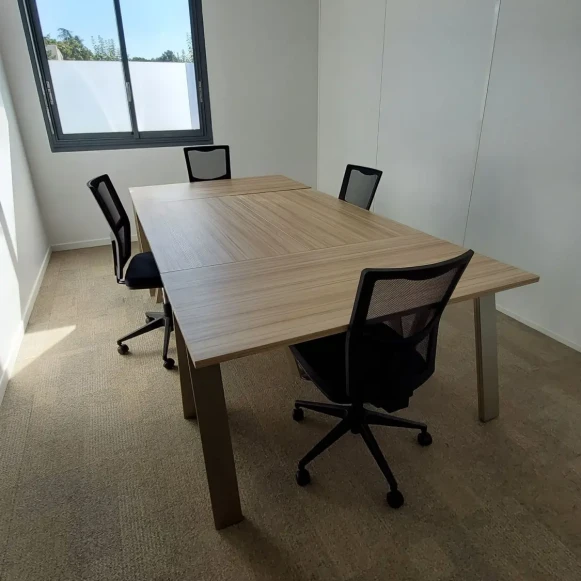 Bureau privé 18 m² 3 postes Location bureau Rue Salvador Allende Poitiers 86000 - photo 2