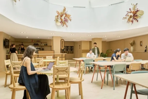 Bureau privé - 75016 - 4 postes - 2160€