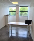 Bureau privé - 78180 - 3 postes - 690€
