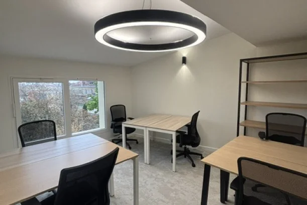 Bureau privé - 33000 - 6 postes - 2099€