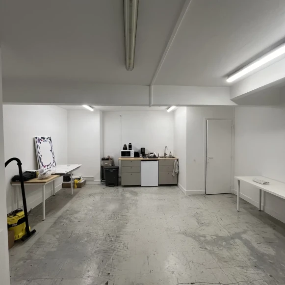 Open Space  4 postes Location bureau Rue Blondel Paris 75002 - photo 6
