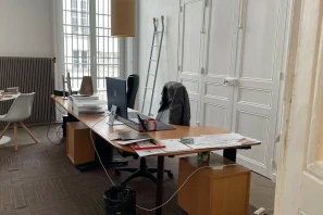 Bureau privé - 75002 - 4 postes - 1800€