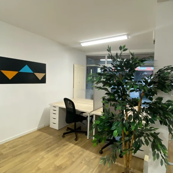 Open Space  16 postes Coworking Rue de Huningue Saint-Louis 68300 - photo 6