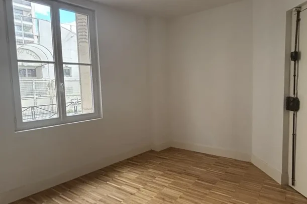 Bureau privé - 75019 - 2 postes - 1000€