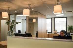 Open Space - 59800 - 5 postes - 240€