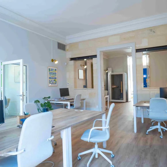 Espace indépendant 130 m² 12 postes Coworking Rue Paul Berthelot Bordeaux 33300 - photo 8