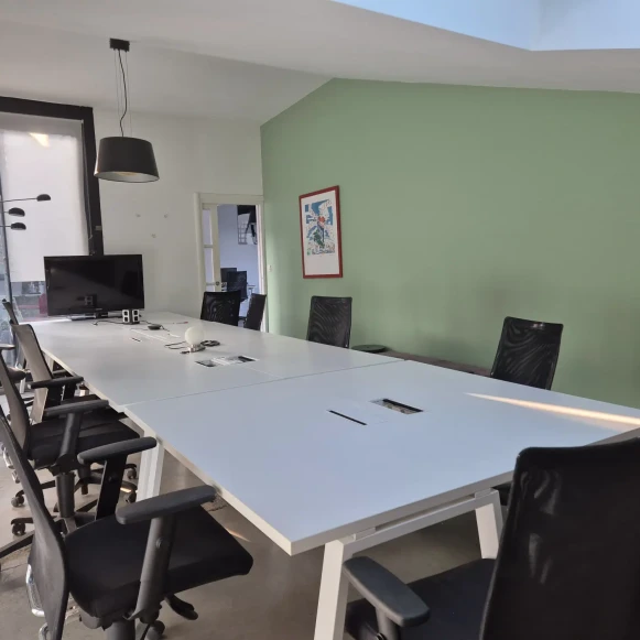 Bureau privé 210 m² 25 postes Location bureau Rue de Bergues Lille 59000 - photo 1