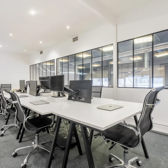 Bureau privé 38 m² 12 postes Coworking Rue du Chemin Vert Paris 75011 - photo 7